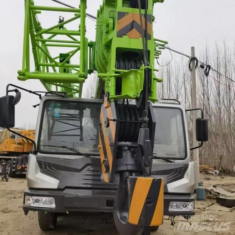 Zoomlion ZTC 550 Mobile and all terrain cranes
