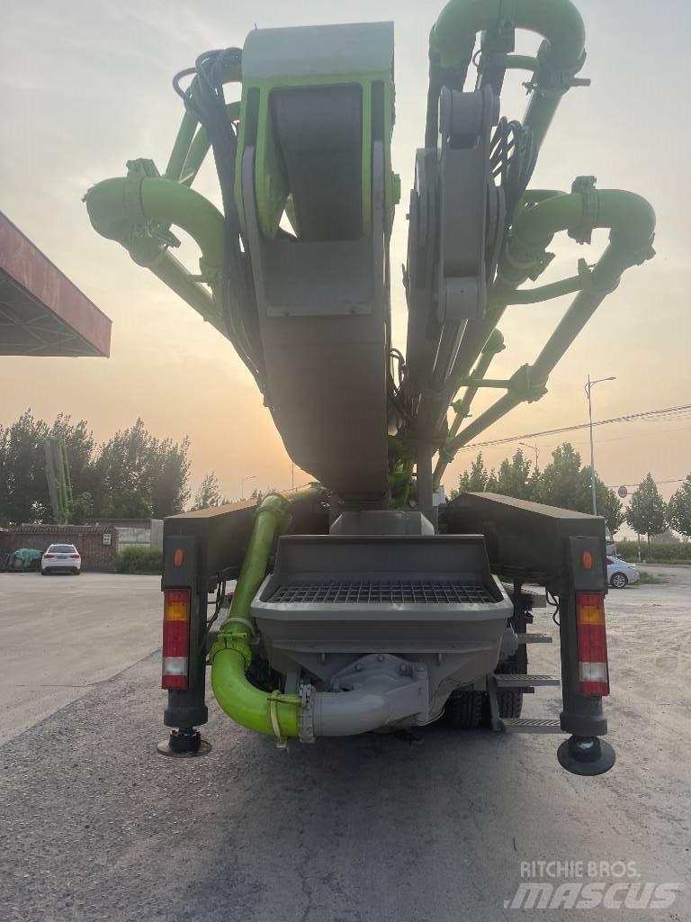  Zoomlion中联重科 52X-6RZ Concrete Pumps