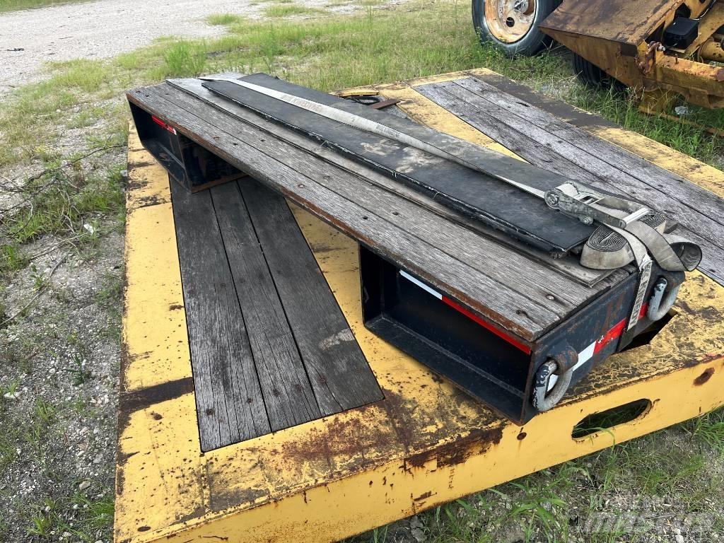  XL 90 HDE Lowboy trailer