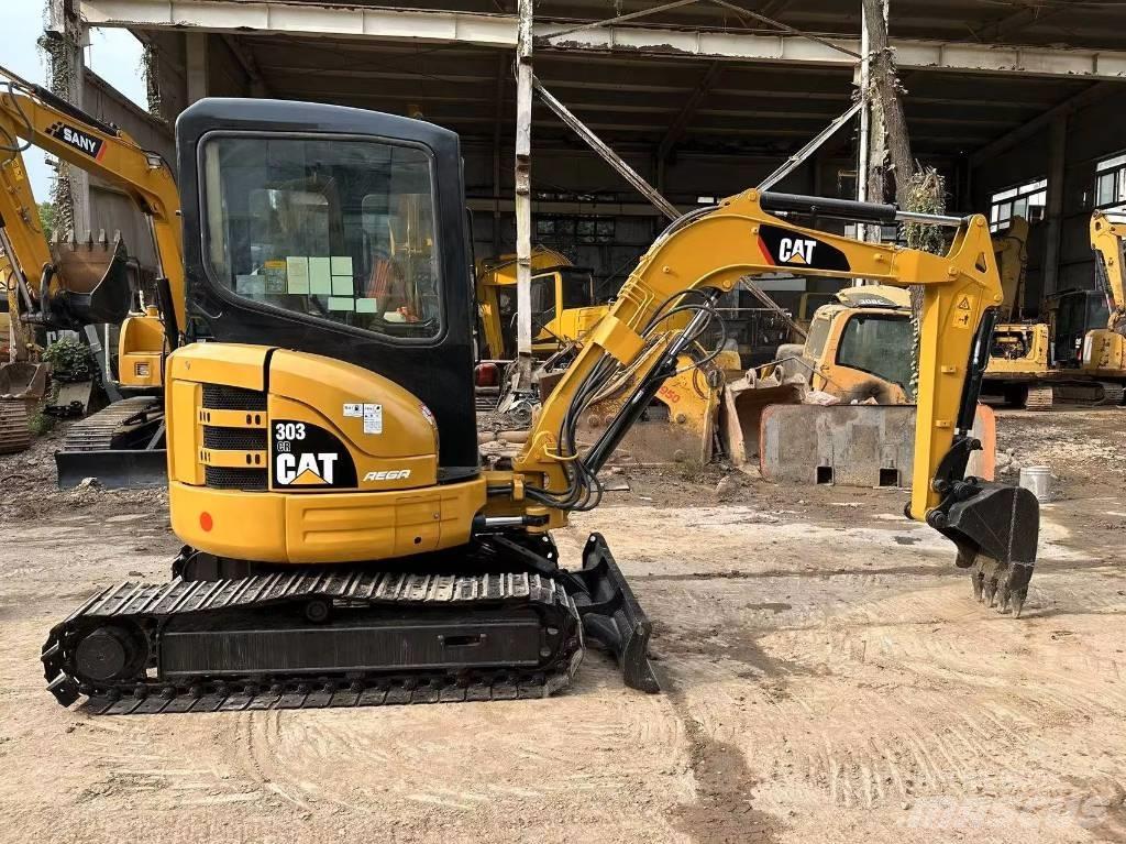 CAT 303 CR Mini Excavators <7t (Mini Diggers)