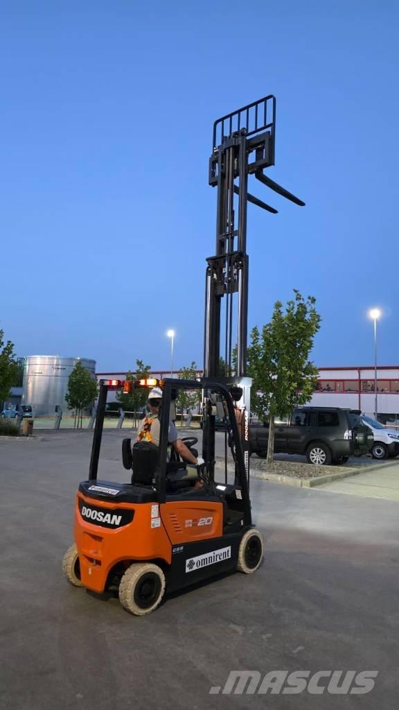 Doosan B 20 X-7 Plus Electric Forklifts