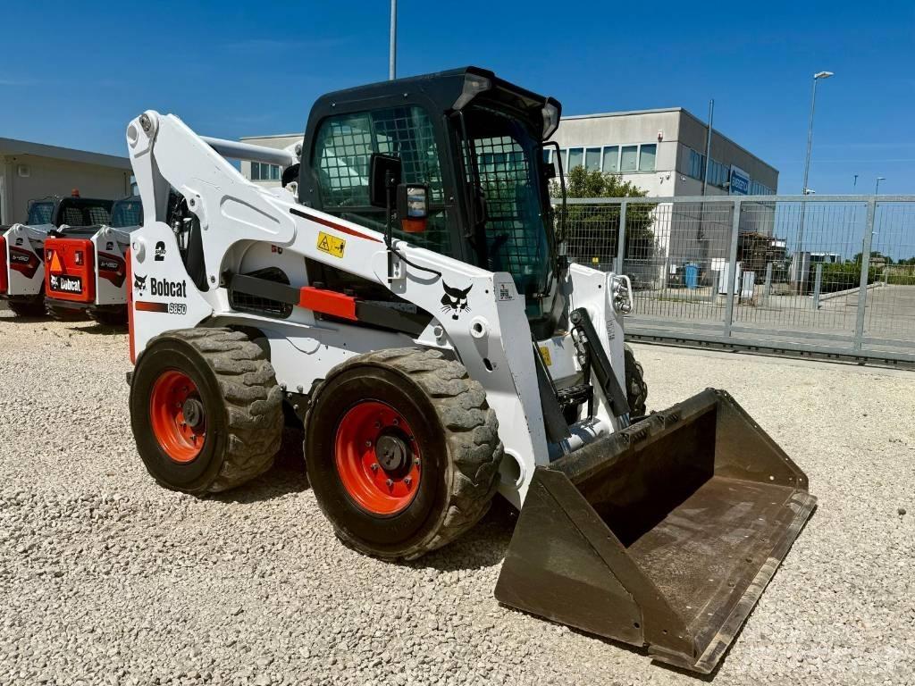 Bobcat S 850 Skid Steer Loaders