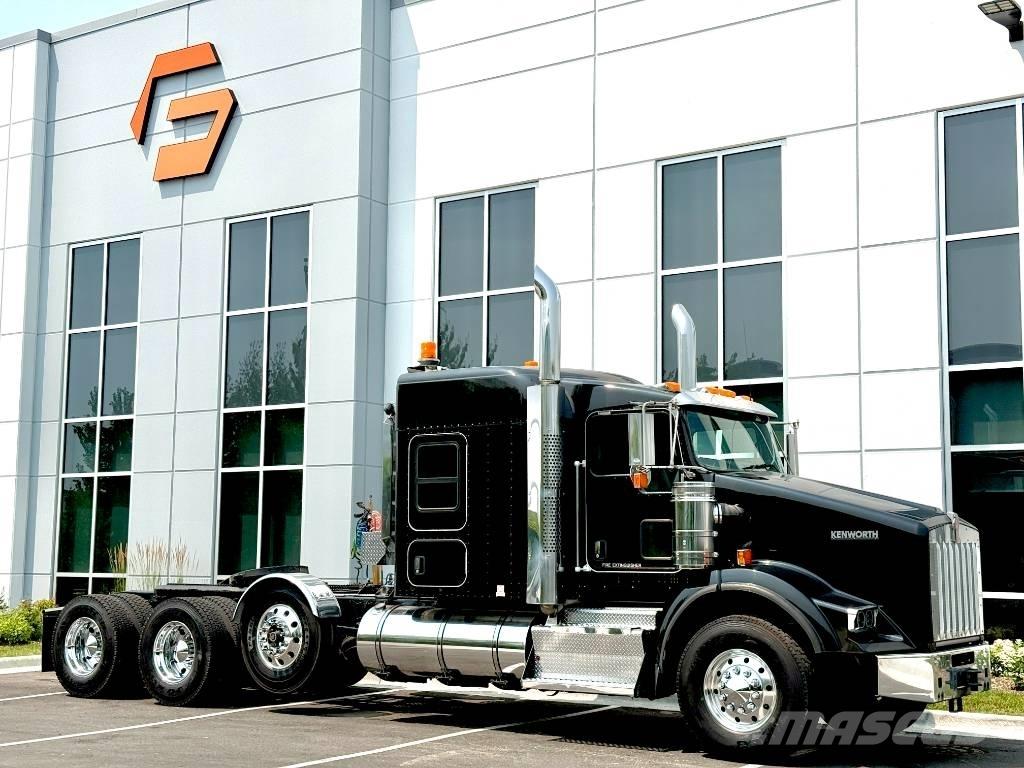 Kenworth T 800 Conventional Trucks / Tractor Trucks