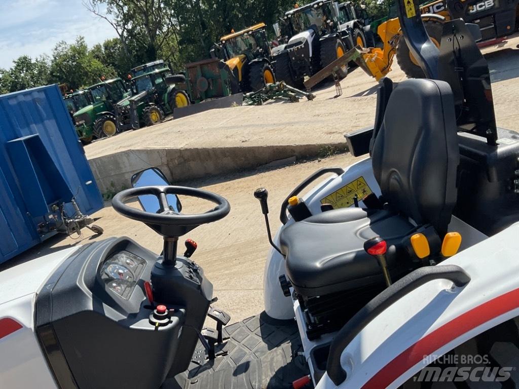 Bobcat CT 2025 Tractors