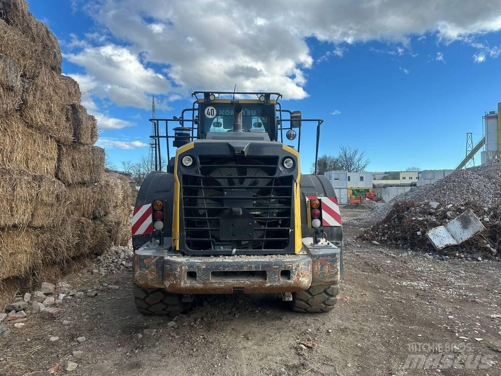 Komatsu WA380-8 Wheel Loaders