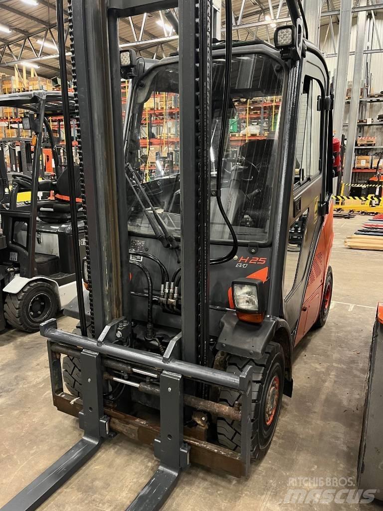 Linde H25D-02 Diesel Forklifts