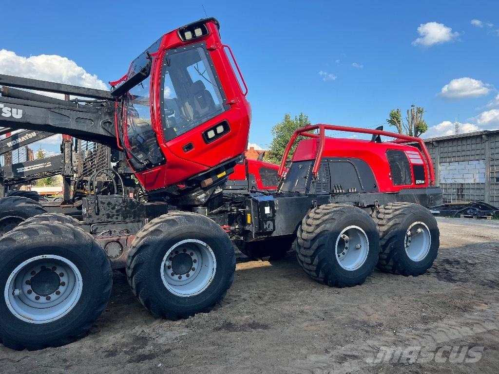 Komatsu 931 XC Harvesters