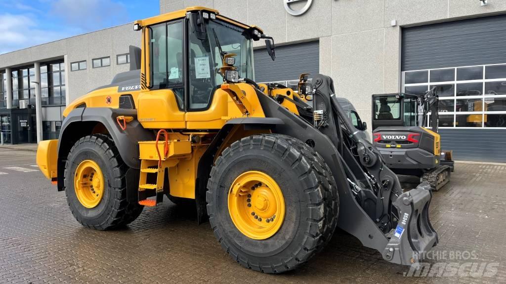 Volvo L120H Wheel Loaders