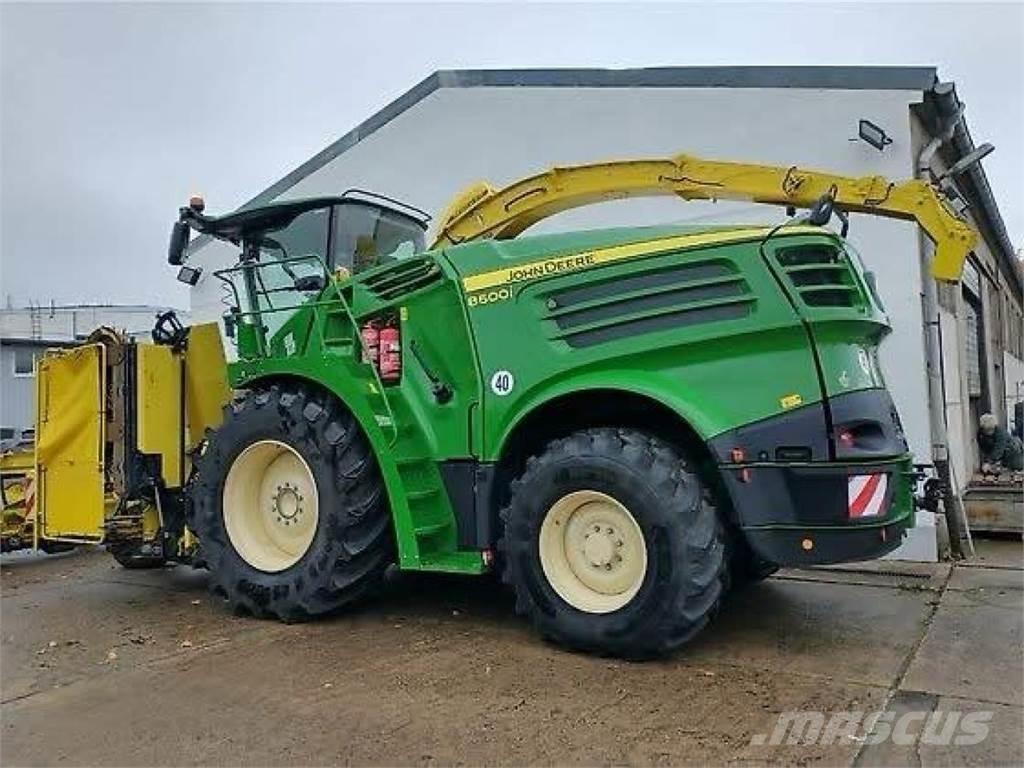John Deere 8600 Self-propelled foragers