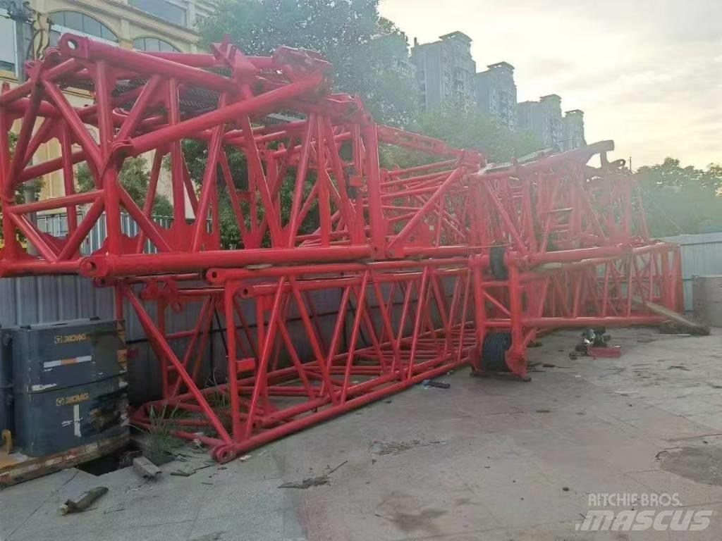 Sany SAC4500T Mobile and all terrain cranes