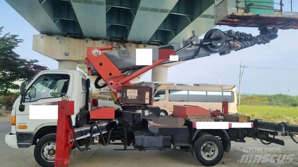  HANA GMS-28A Truck Mounted Aerial Platforms