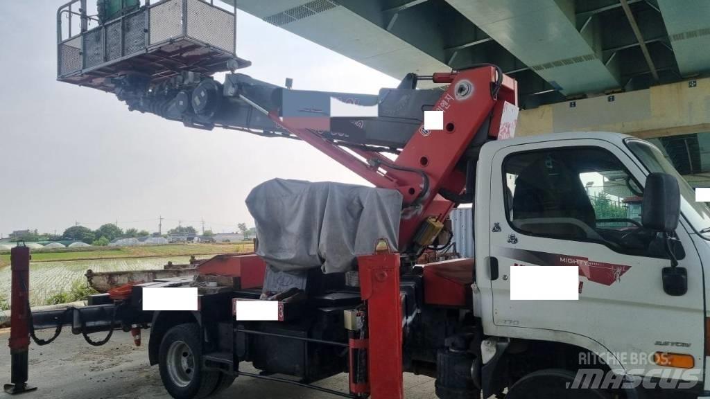  HANA GMS-28A Truck Mounted Aerial Platforms