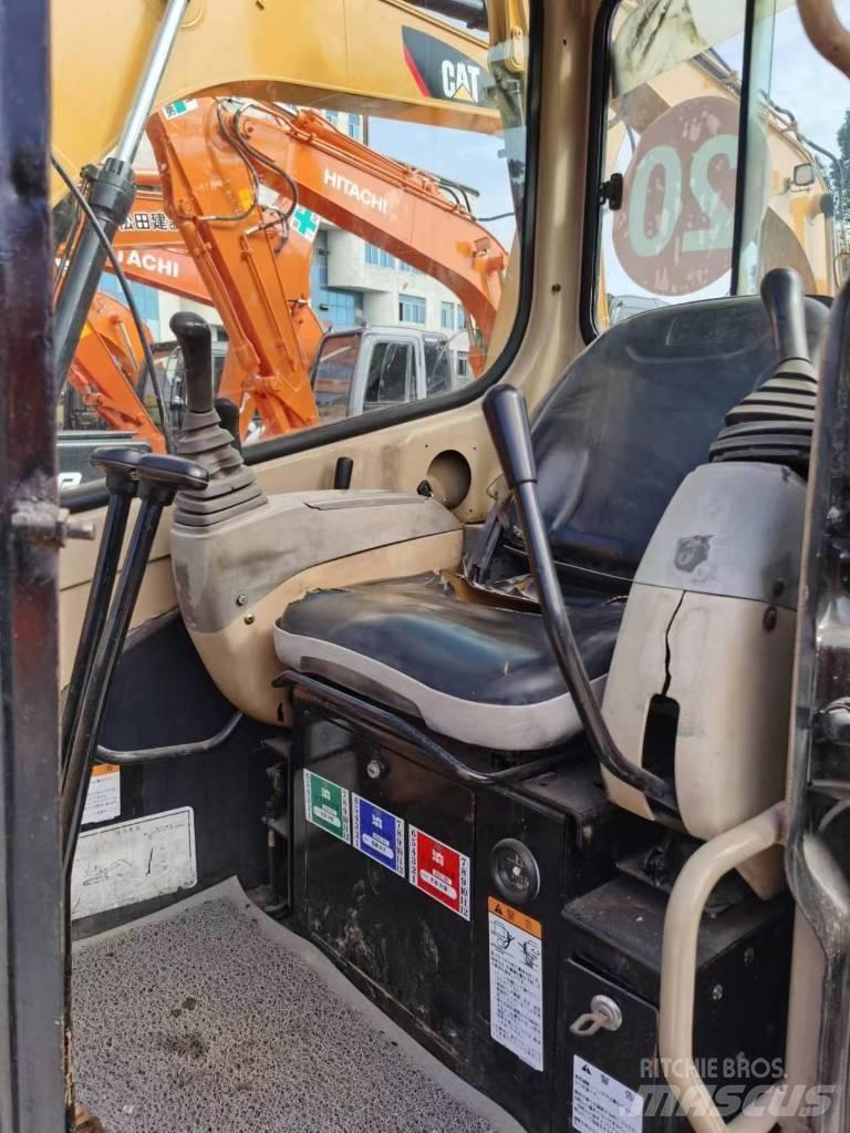 CAT 303 Mini Excavators <7t (Mini Diggers)