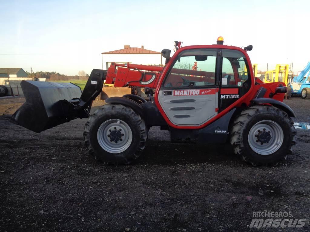 Manitou MT 932-75 Telescopic Handlers