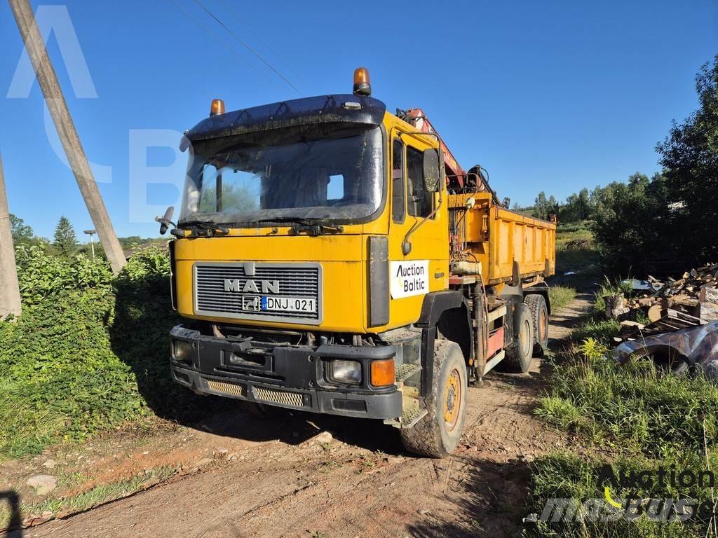 MAN 22.372 Dump Trucks