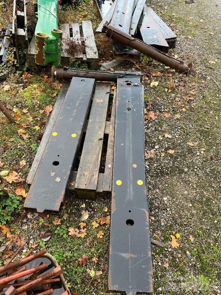 HMF 1460 K3 Knuckleboom cranes