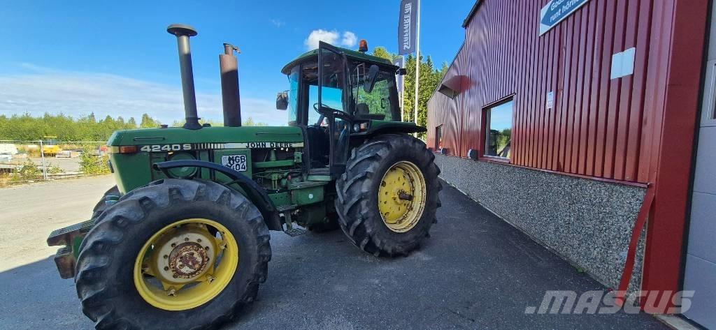 John Deere 4240 S Tractors