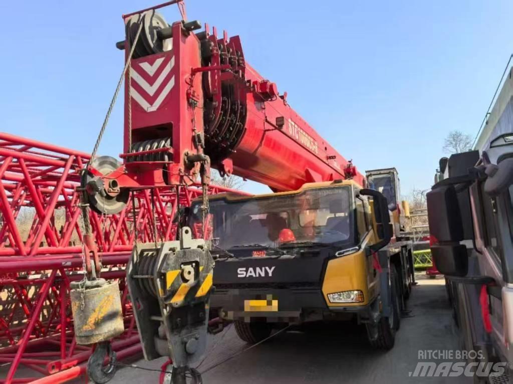 Sany STC 900 Mobile and all terrain cranes