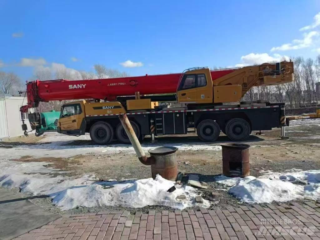 Sany STC 900 Mobile and all terrain cranes