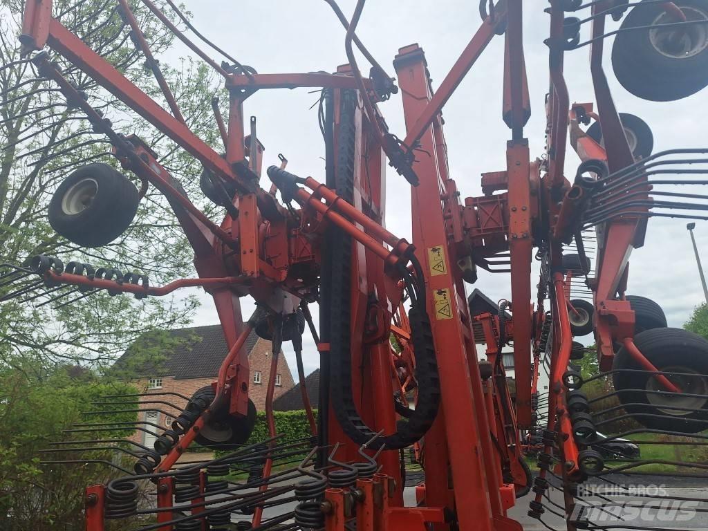 Kuhn GA 15021 Swathers \ Windrowers