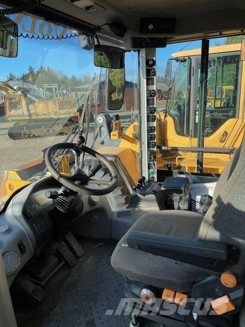 Volvo L120F Wheel Loaders