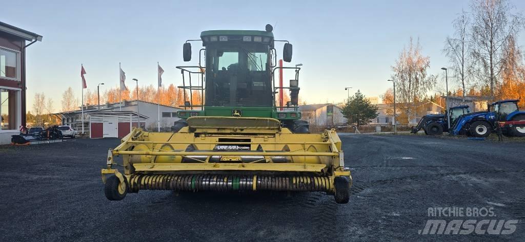 John Deere 7400 Foragers