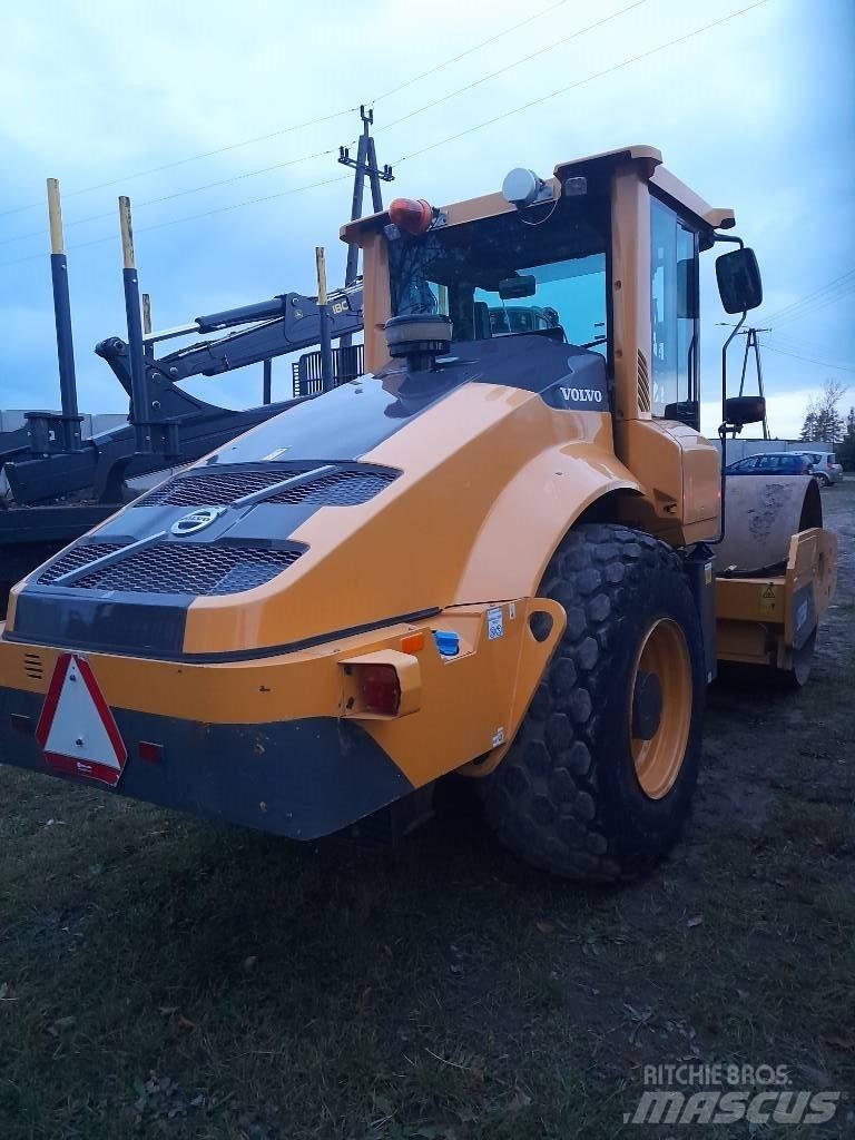 Volvo SD 135 B Single drum rollers