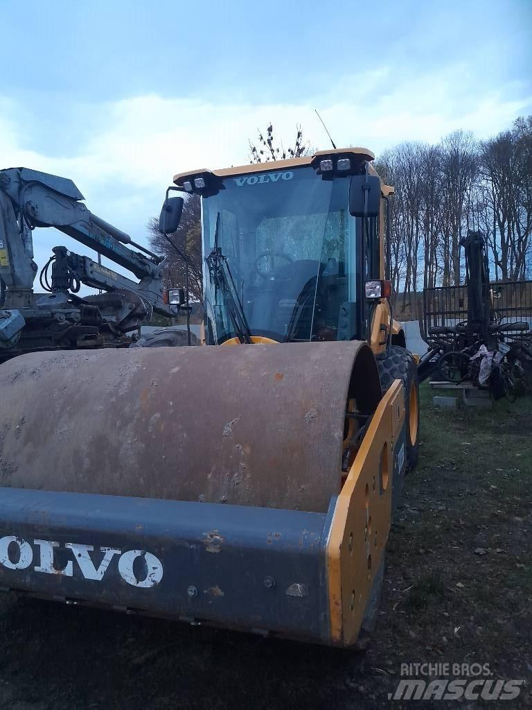 Volvo SD 135 B Single drum rollers