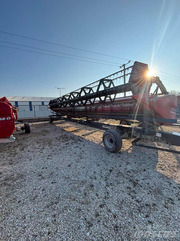 Case IH 3050 HD Harvester Headers