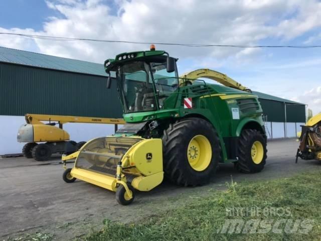 John Deere 8600 Foragers