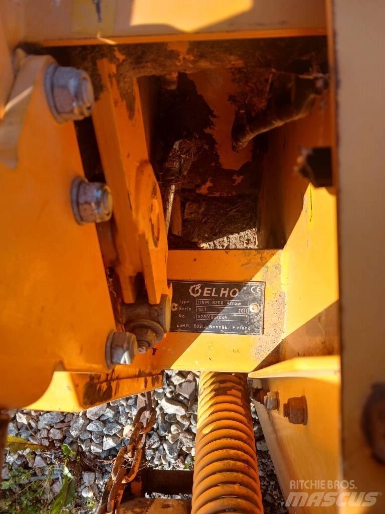 Elho Arrow 3200 Mower-conditioners