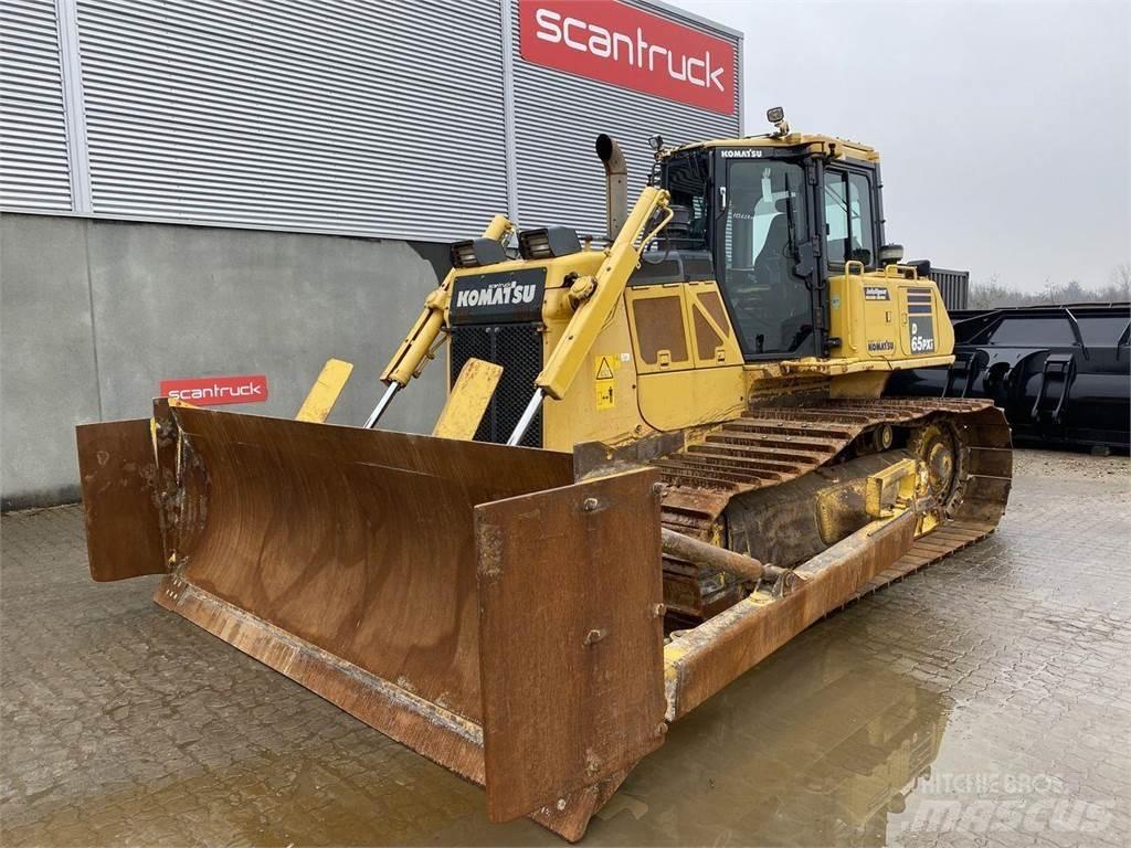 Komatsu D65PXI-18 Crawler dozers