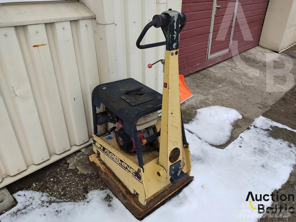  CNP 400-Y Plate Compactors