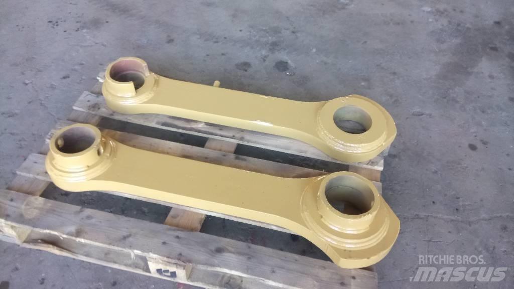 CAT 375 Booms and dippers