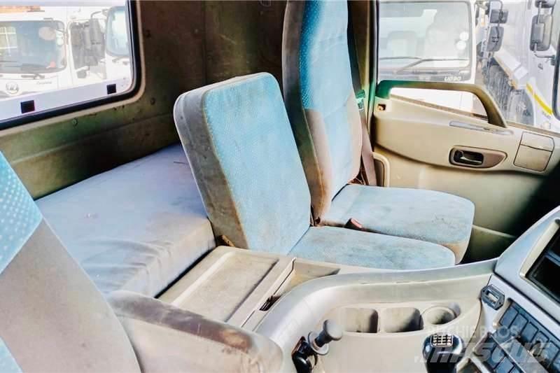 UD WF 330 Other Trucks