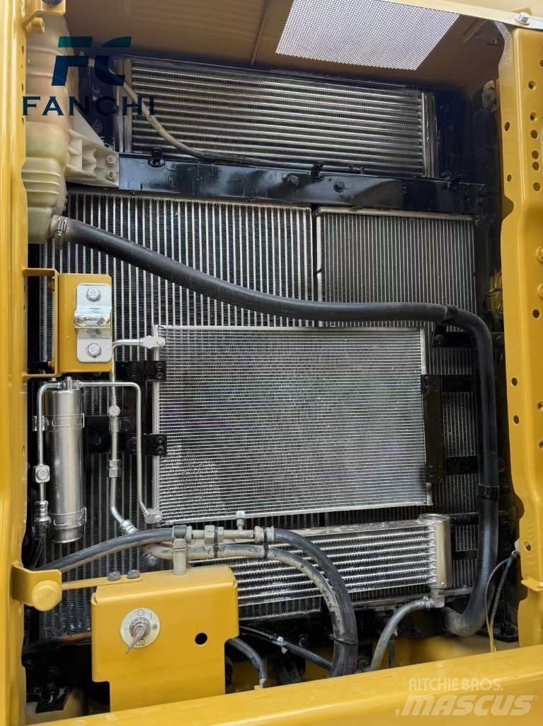 CAT 320 Crawler Excavators
