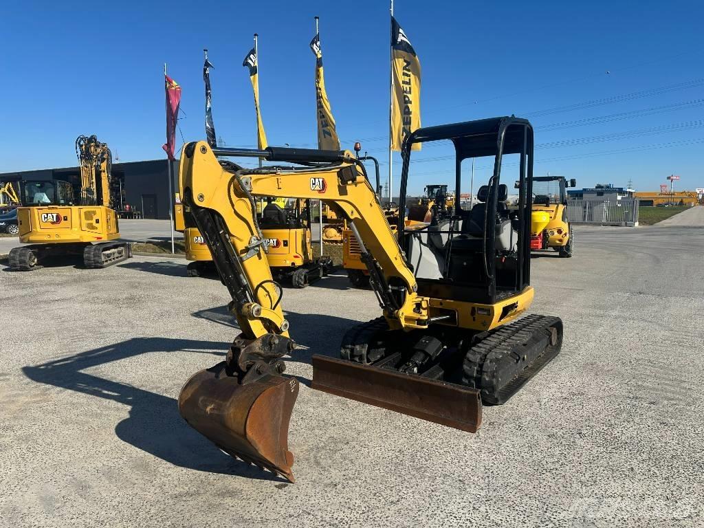CAT 302.7 D CR Mini Excavators <7t (Mini Diggers)