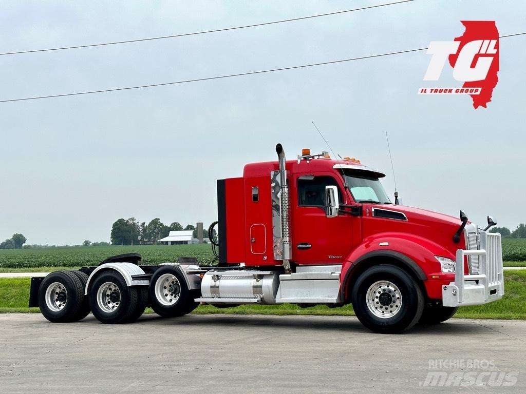 Kenworth T880 Conventional Trucks / Tractor Trucks