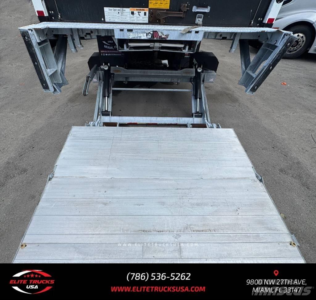 International 4300 Box trucks