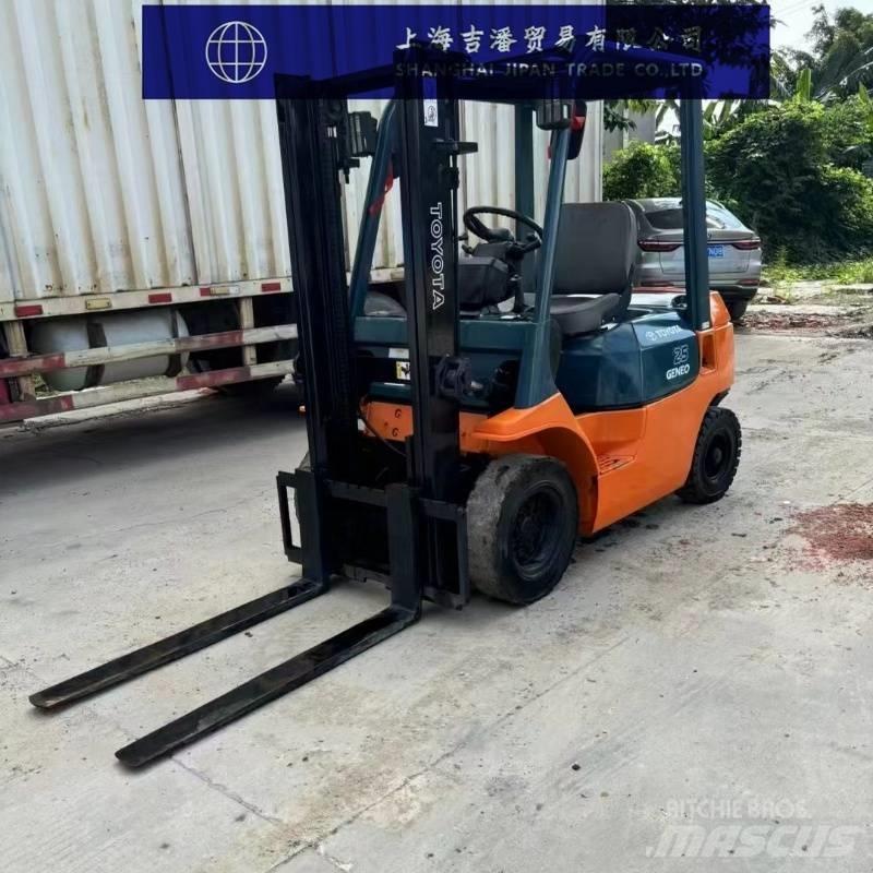 Toyota FD 25 Diesel Forklifts