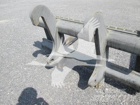  CE CAT 420 Forks
