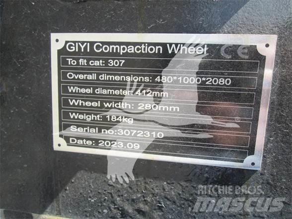  GIYI 307 Tires, wheels and rims