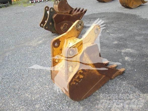 H&H JD310G Buckets
