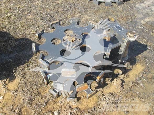  KBKC CW-04 Tires, wheels and rims
