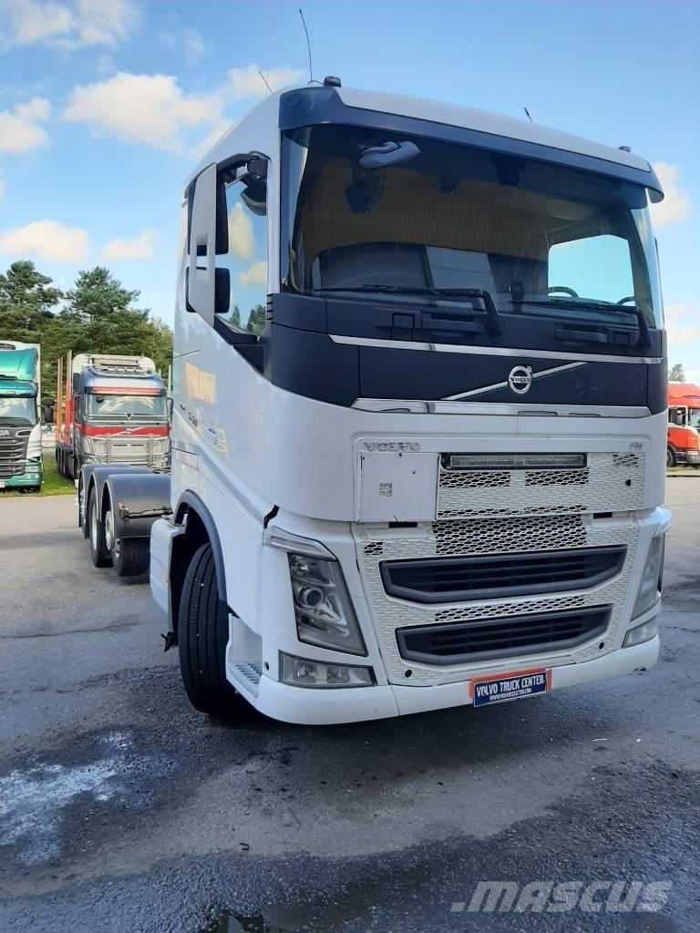 Volvo FH 13 Cab & Chassis Trucks