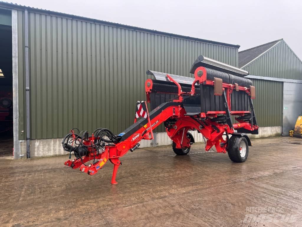 Kuhn Merge Maxx 950 Swathers \ Windrowers