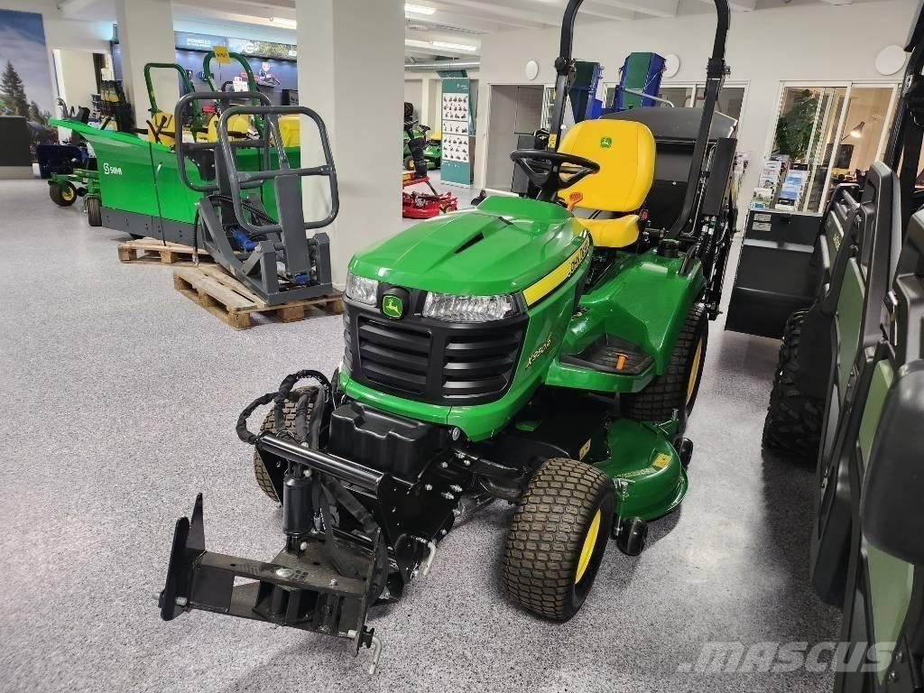 John Deere 950R Riding mowers