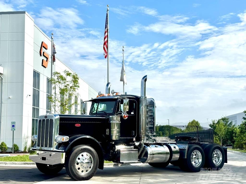 Peterbilt 389 Conventional Trucks / Tractor Trucks