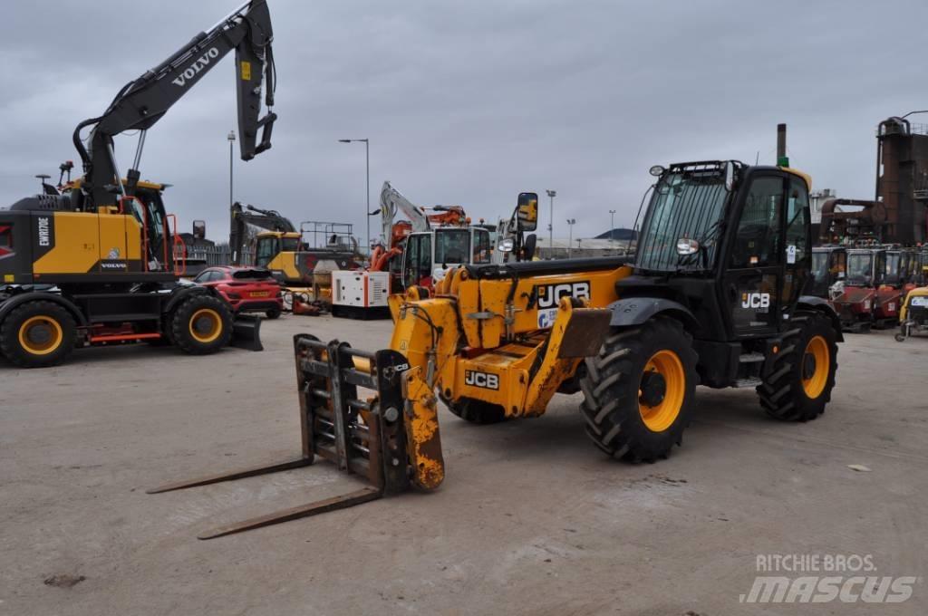 JCB 540-140 Telescopic Handlers