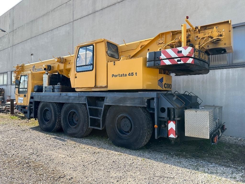 Krupp KMK 3045 Mobile and all terrain cranes